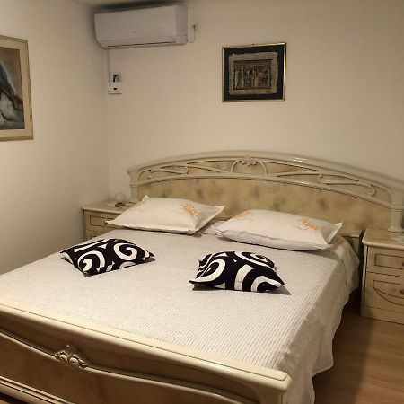 Apartment Danka Omiš Kültér fotó